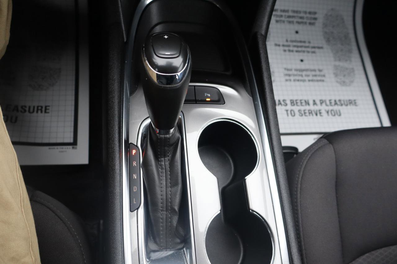 Used 2019 Chevrolet Malibu LT w/ Driver Confidence Package II image 15