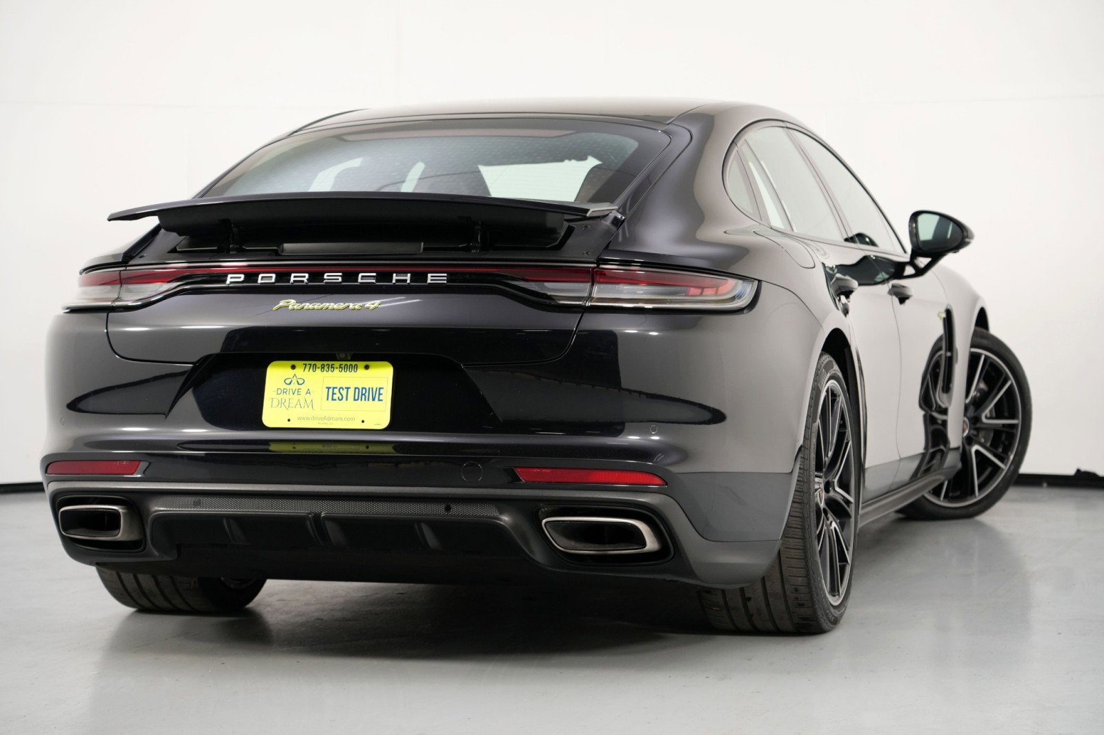 Used 2022 Porsche Panamera 4 w/ Premium Package AWD/4WD image 5