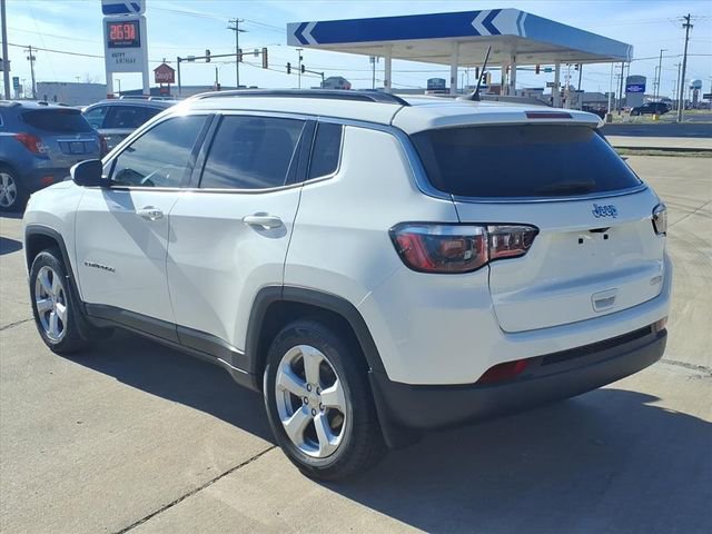 Used 2020 Jeep Compass Latitude image 2