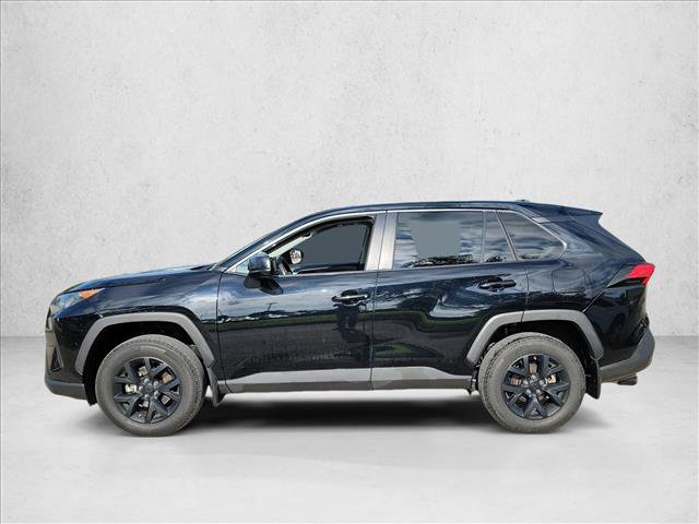 Used 2022 Toyota RAV4 LE FWD image 8