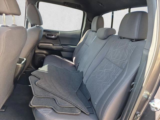 Used 2017 Toyota Tacoma TRD Sport RWD image 19