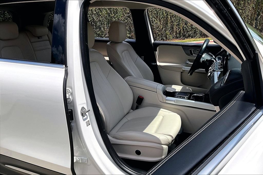 Used 2022 Mercedes-Benz GLB 250 image 10