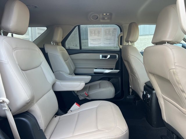 Certified 2023 Ford Explorer XLT w/ Equipment Group 202A image 14
