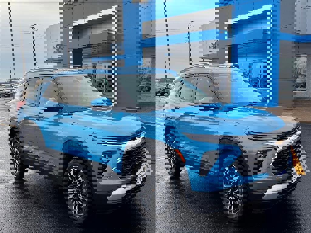 Used 2025 Chevrolet TrailBlazer LT w/ Convenience Package