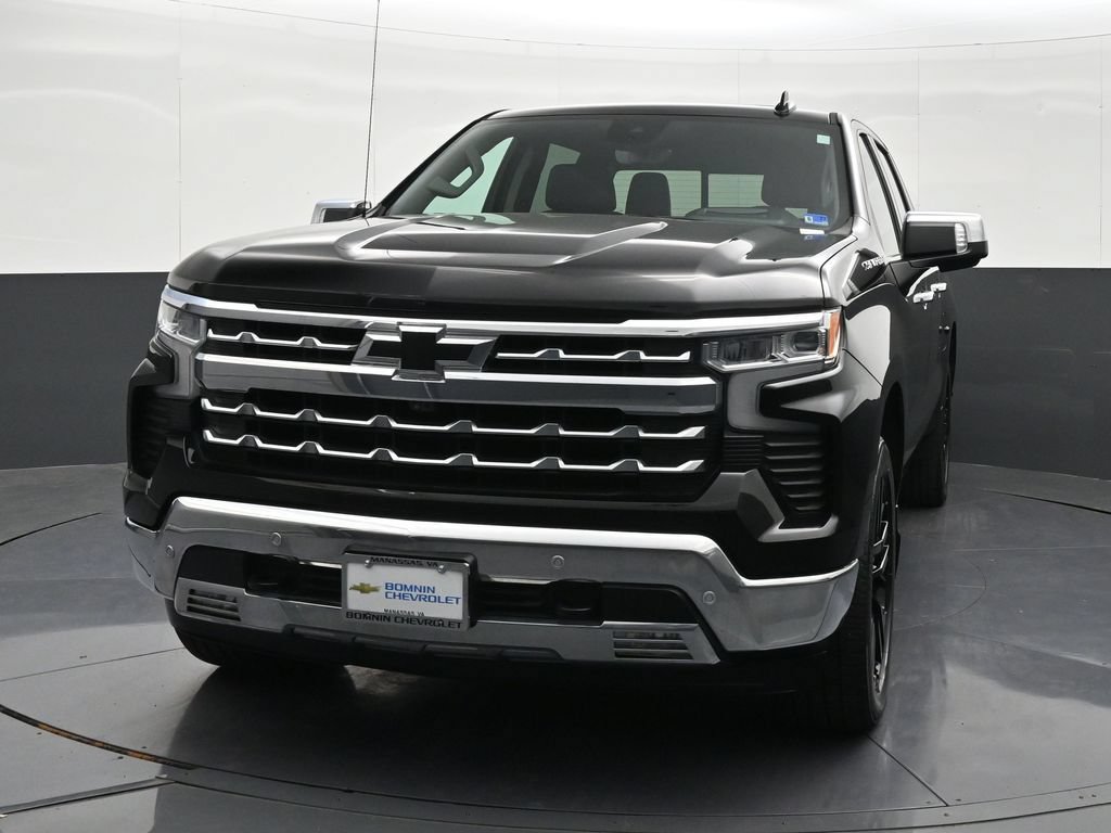 Certified 2022 Chevrolet Silverado 1500 LTZ w/ LTZ Premium Package AWD/4WD image 8