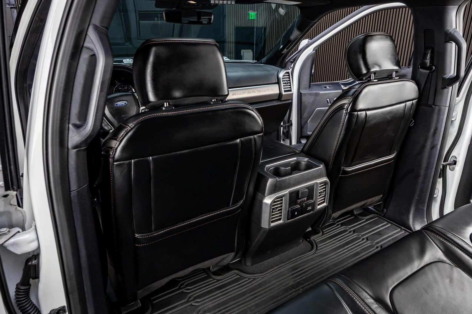 Used 2021 Ford F250 Platinum w/ FX4 Off-Road Package image 33