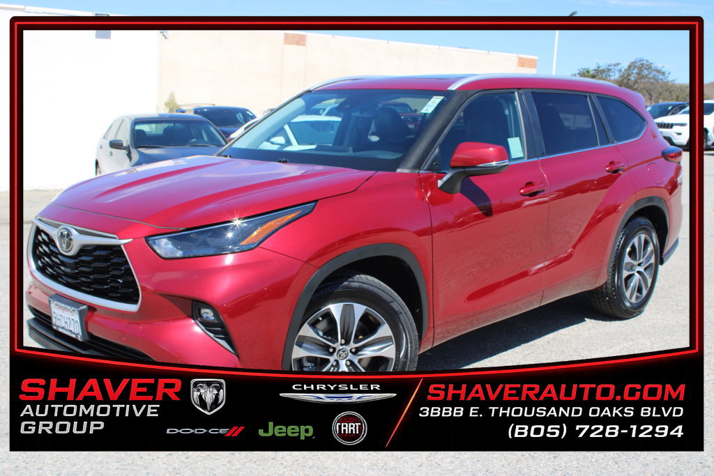Used 2023 Toyota Highlander XLE FWD image 1