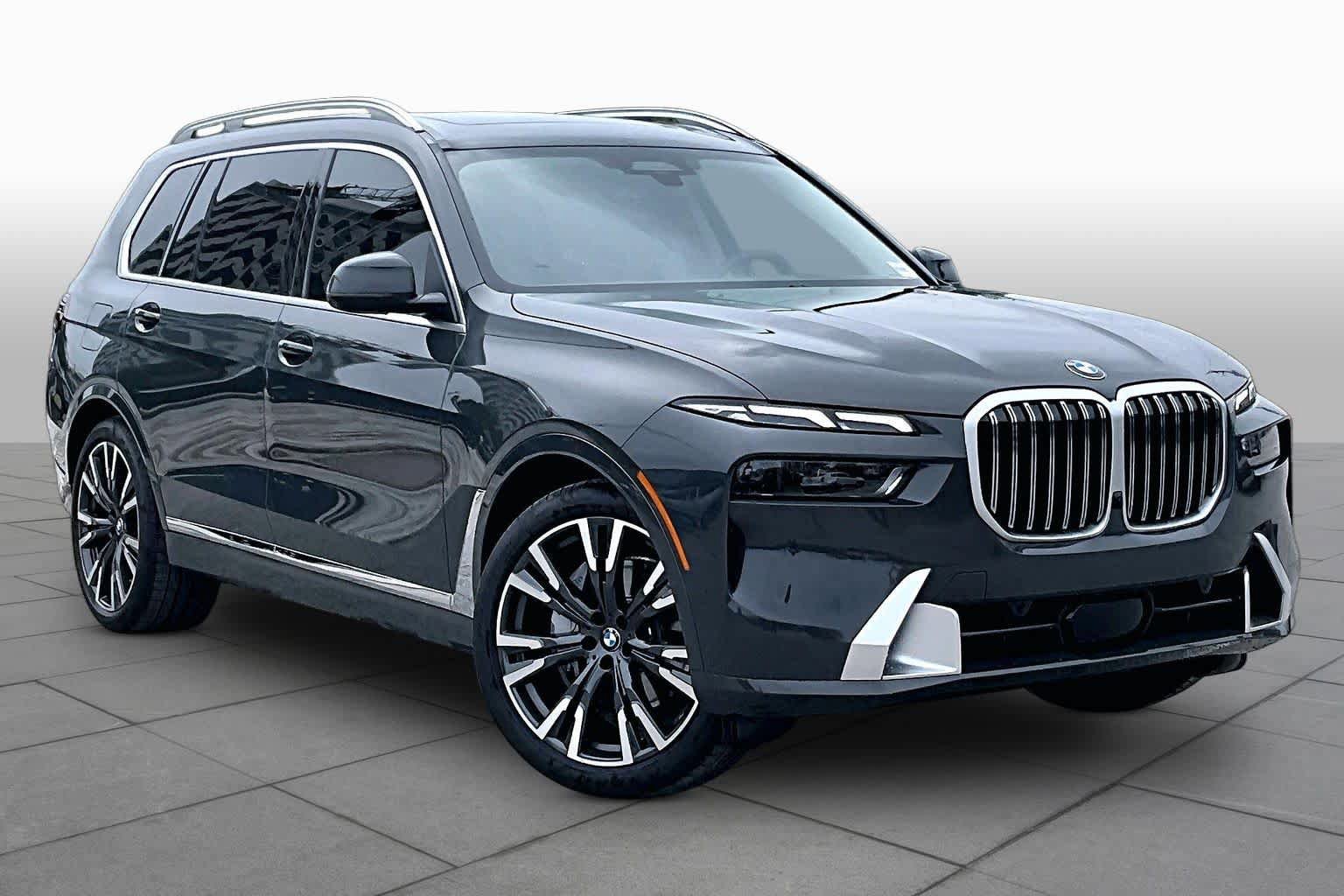 Used 2026 BMW X7 xDrive40i AWD/4WD image 2