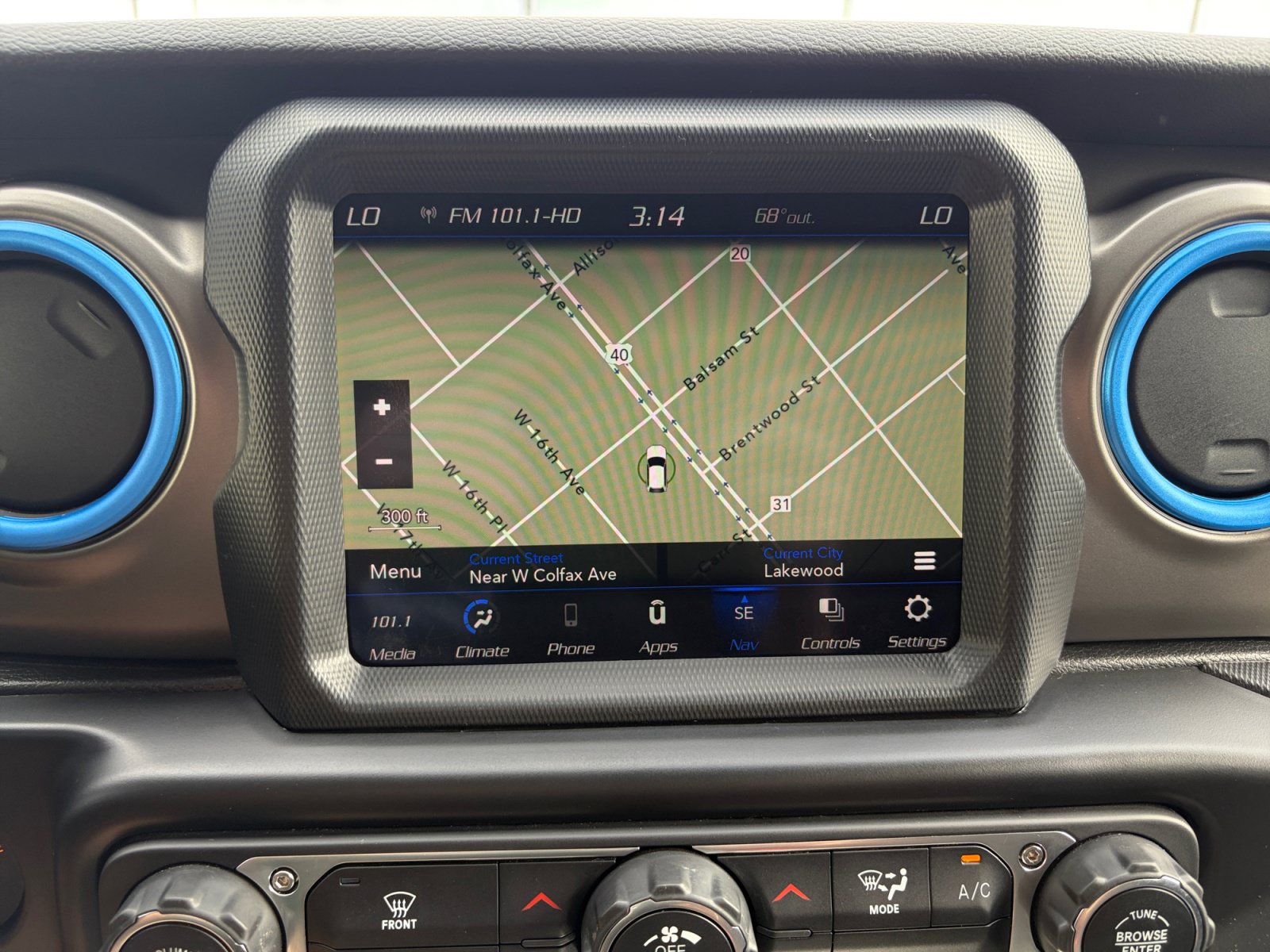 Used 2022 Jeep Gladiator Sport AWD/4WD image 28