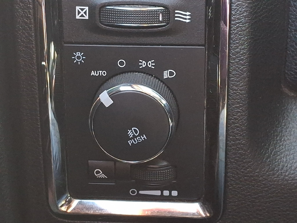 Used 2018 RAM 3500 Laramie w/ Sport Appearance Group AWD/4WD image 28