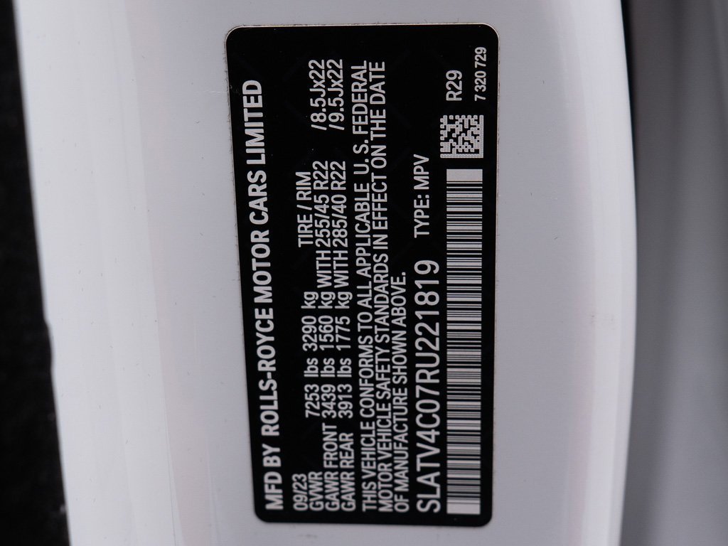 Certified 2024 Rolls-Royce Cullinan image 57