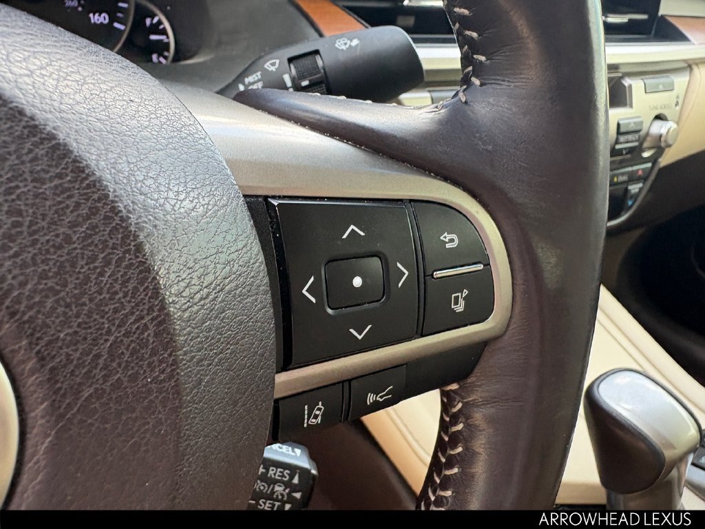 Used 2018 Lexus ES 300h w/ Luxury Package FWD image 20