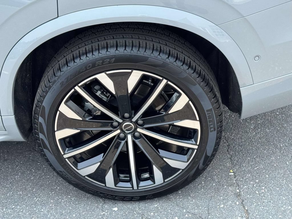 Certified 2026 Volvo XC90 B6 Ultra w/ Protection Package AWD/4WD image 9
