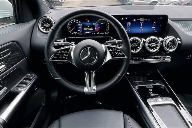 Used 2026 Mercedes-Benz GLA 250 4MATIC image 4