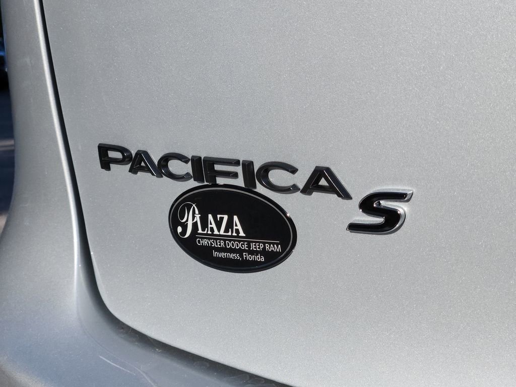 New 2026 Chrysler Pacifica Select w/ S Appearance Package image 11