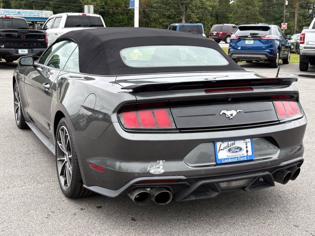 Used 2020 Ford Mustang Premium RWD image 3