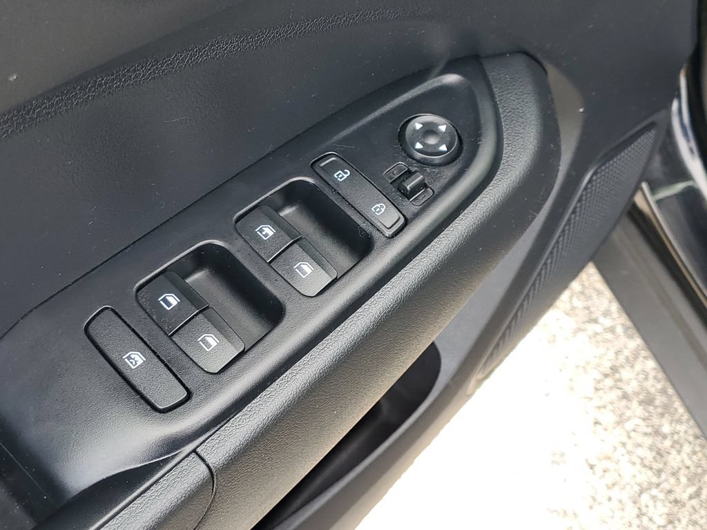 Used 2026 Hyundai Venue SE FWD image 17