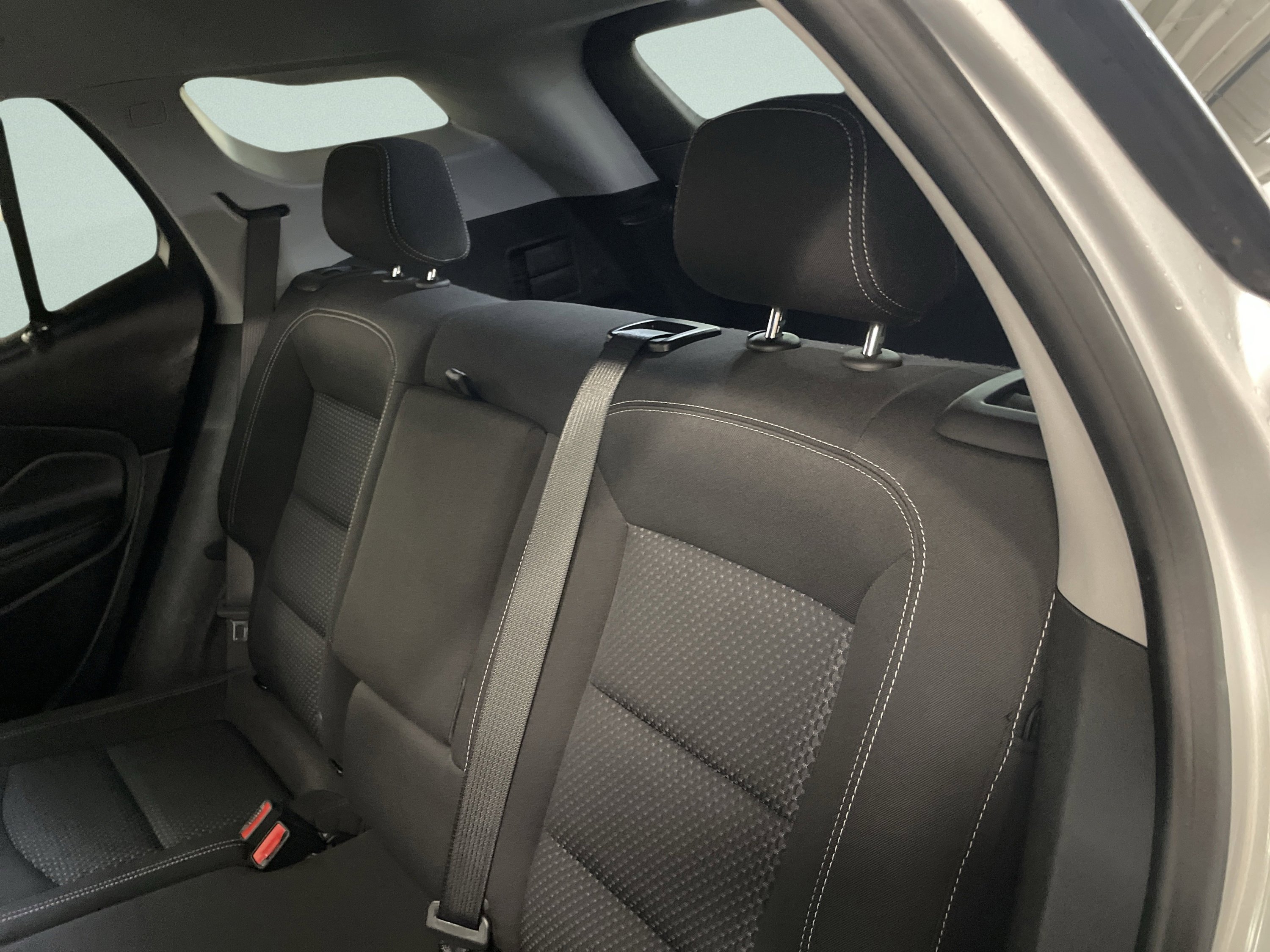 Used 2022 GMC Terrain SLE w/ Driver Convenience Package image 11