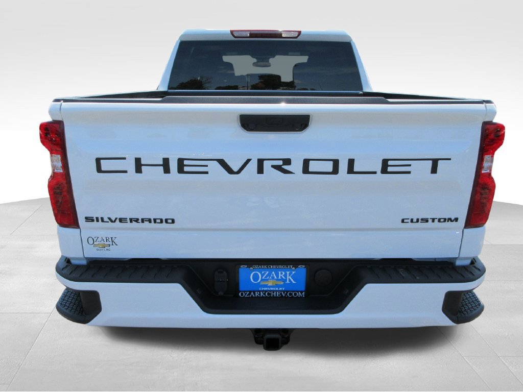 New 2026 Chevrolet Silverado 1500 Custom w/ Turbomax Blackout Package AWD/4WD image 4