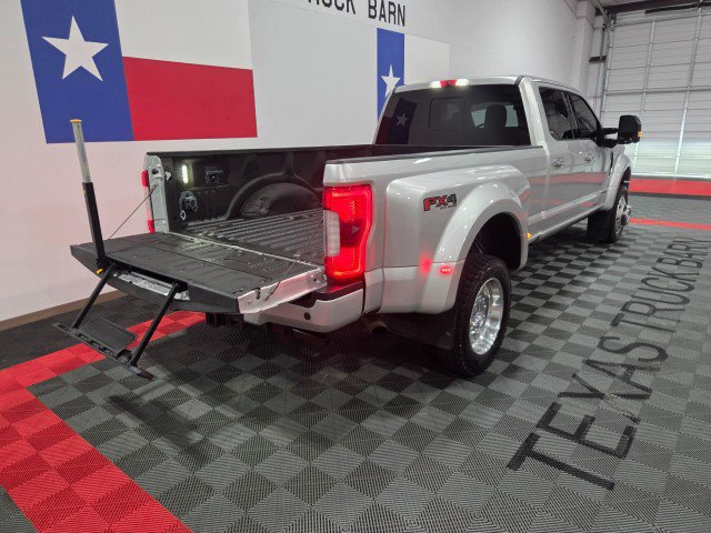 Used 2017 Ford F450 Platinum image 30