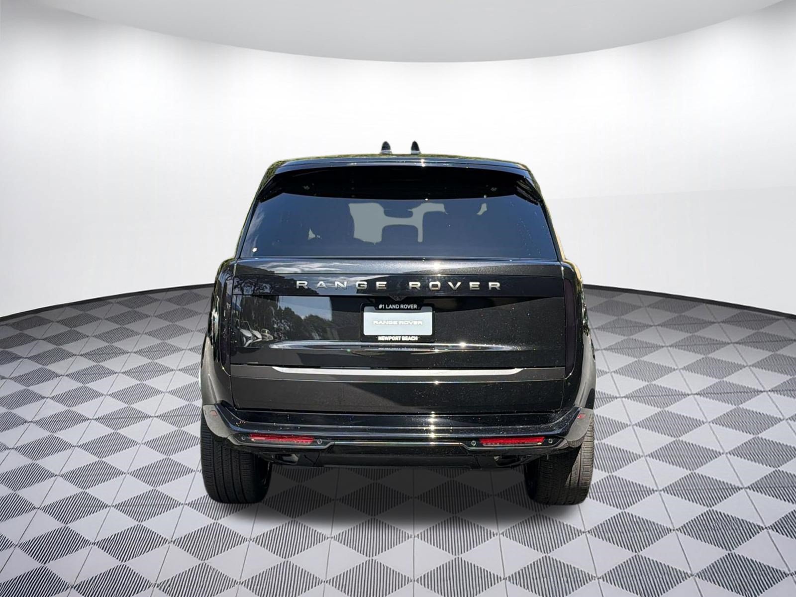 New 2026 Land Rover Range Rover Long Wheelbase SE AWD/4WD image 10
