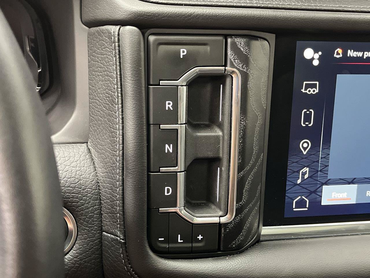 Certified 2024 GMC Yukon XL Denali w/ Advanced Technology Package AWD/4WD image 28