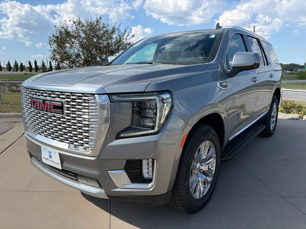 Used 2023 GMC Yukon Denali AWD/4WD image 4