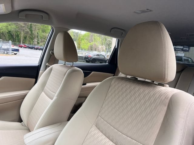 Used 2020 Nissan Rogue SV FWD image 13
