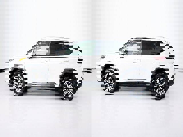 Certified 2023 Nissan Rogue SV w/ SV Premium Package image 8