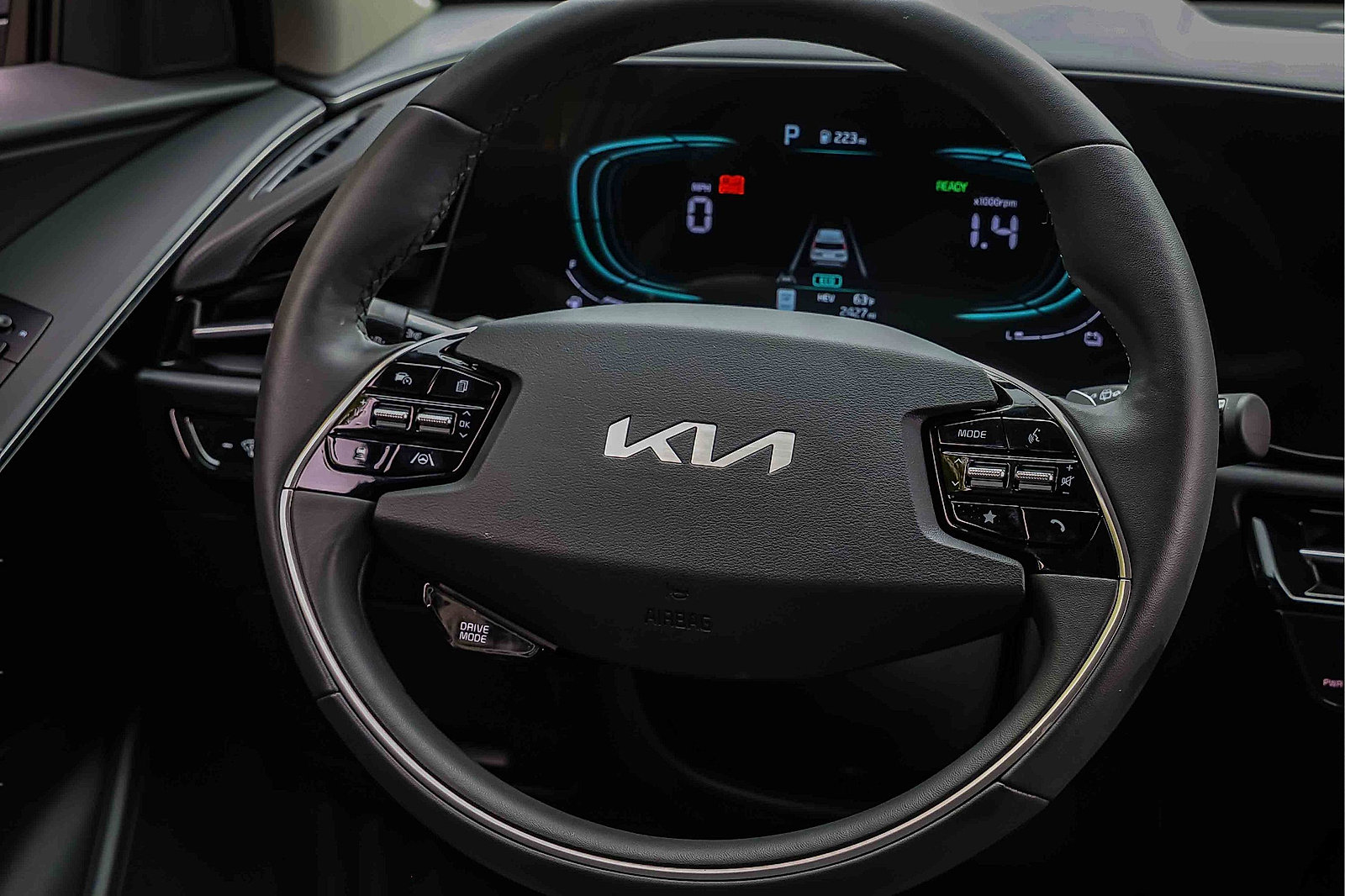 Certified 2025 Kia Niro EX w/ EX Cold Weather Package FWD image 23