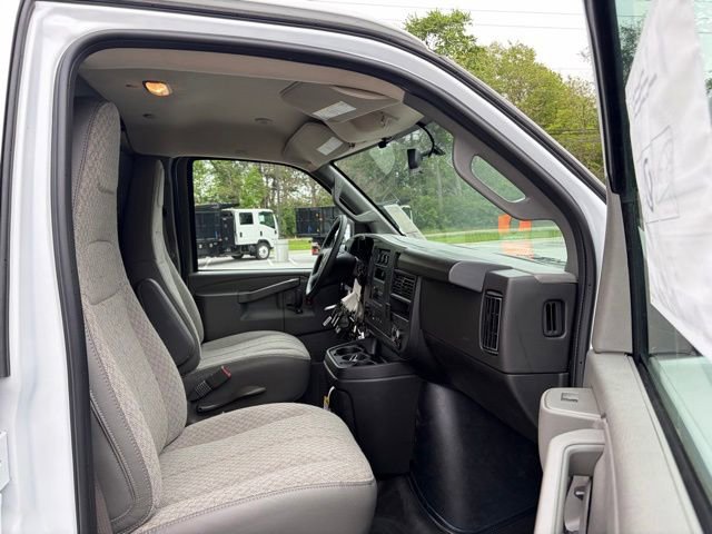 New 2026 Chevrolet Express 2500 w/ Driver Convenience Package RWD image 25