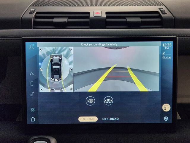 Used 2025 Land Rover Defender 110 S image 17