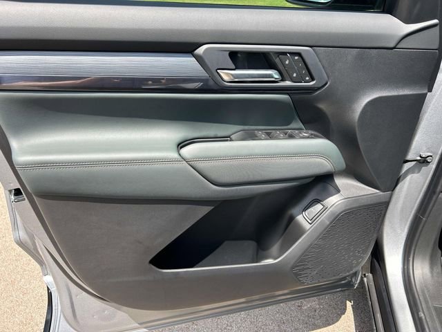 New 2026 GMC Terrain AT4 w/ Convenience Package III image 21