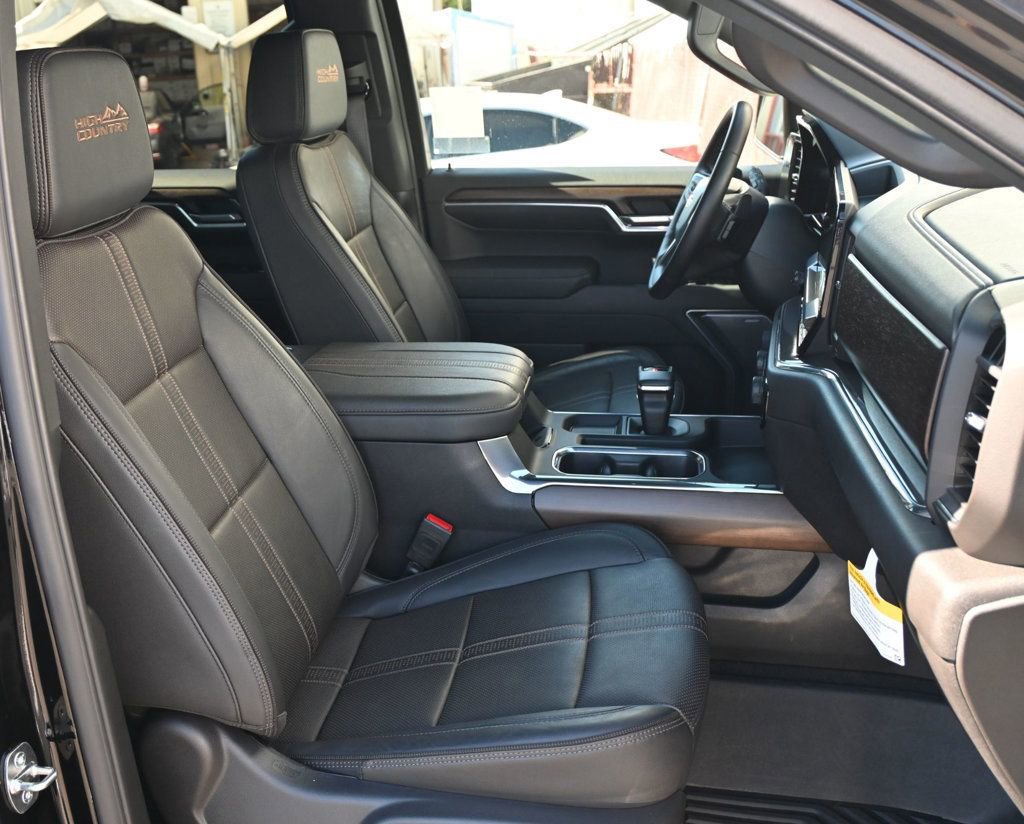 Used 2024 Chevrolet Silverado 1500 High Country w/ Midnight Edition image 19
