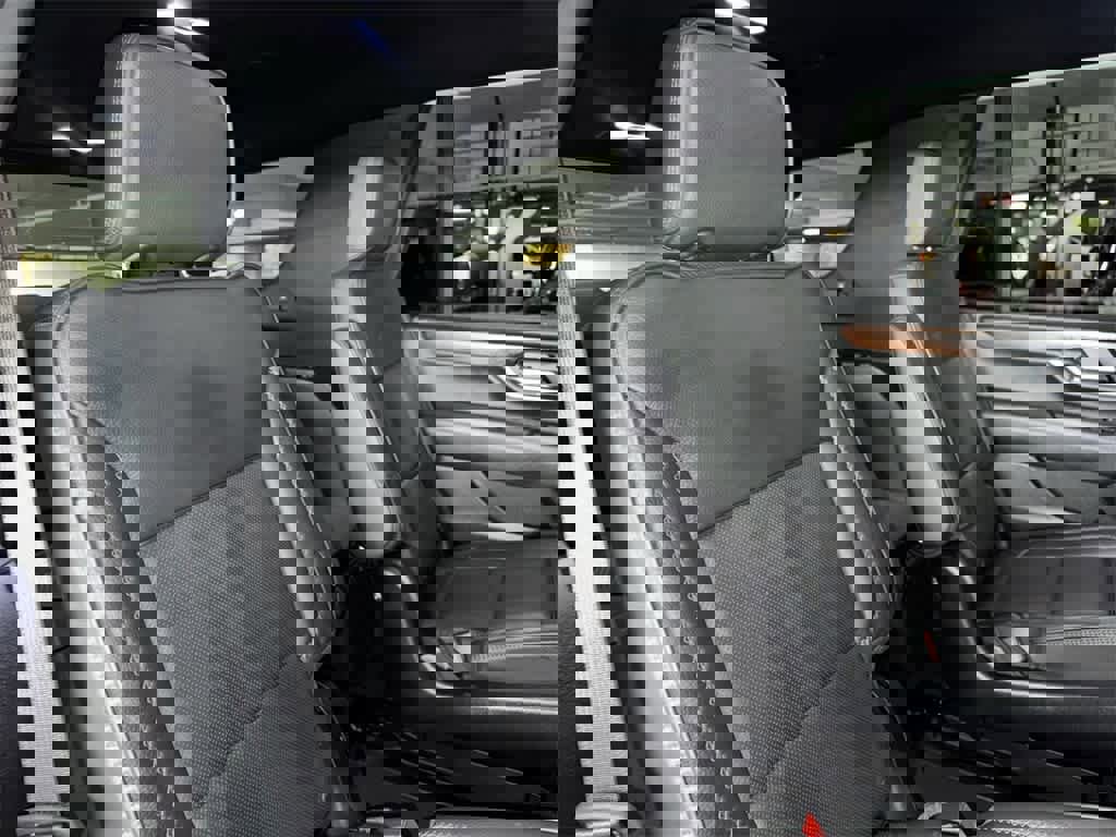 Used 2025 GMC Yukon Denali image 26