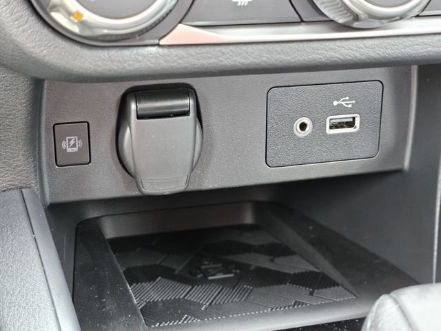 New 2025 Nissan Versa SV image 23