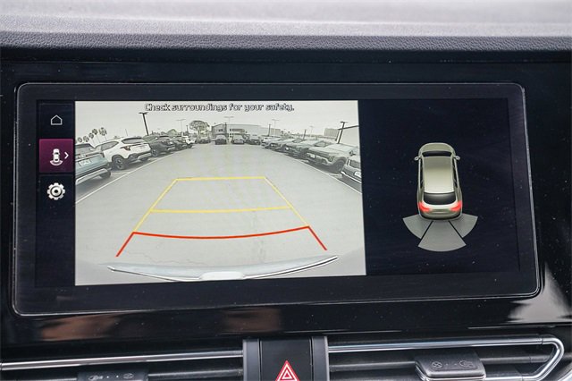 Certified 2022 Kia Niro EX Premium image 24