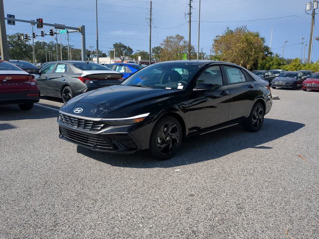 New 2026 Hyundai Elantra Sport FWD image 2