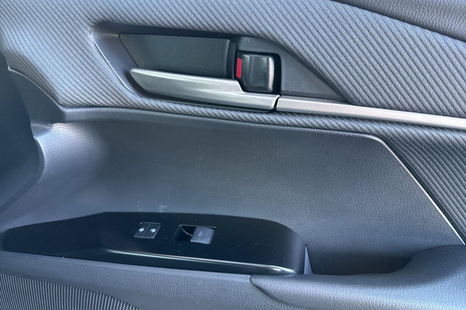 New 2026 Toyota Camry SE FWD image 19