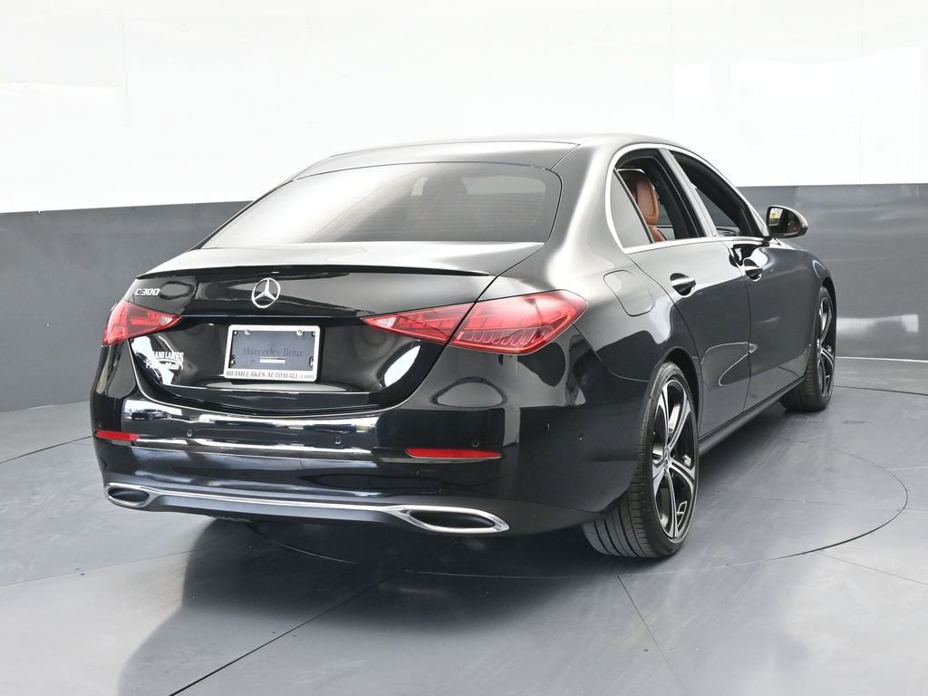 Used 2022 Mercedes-Benz C 300 Sedan w/ Exclusive Trim Package image 5