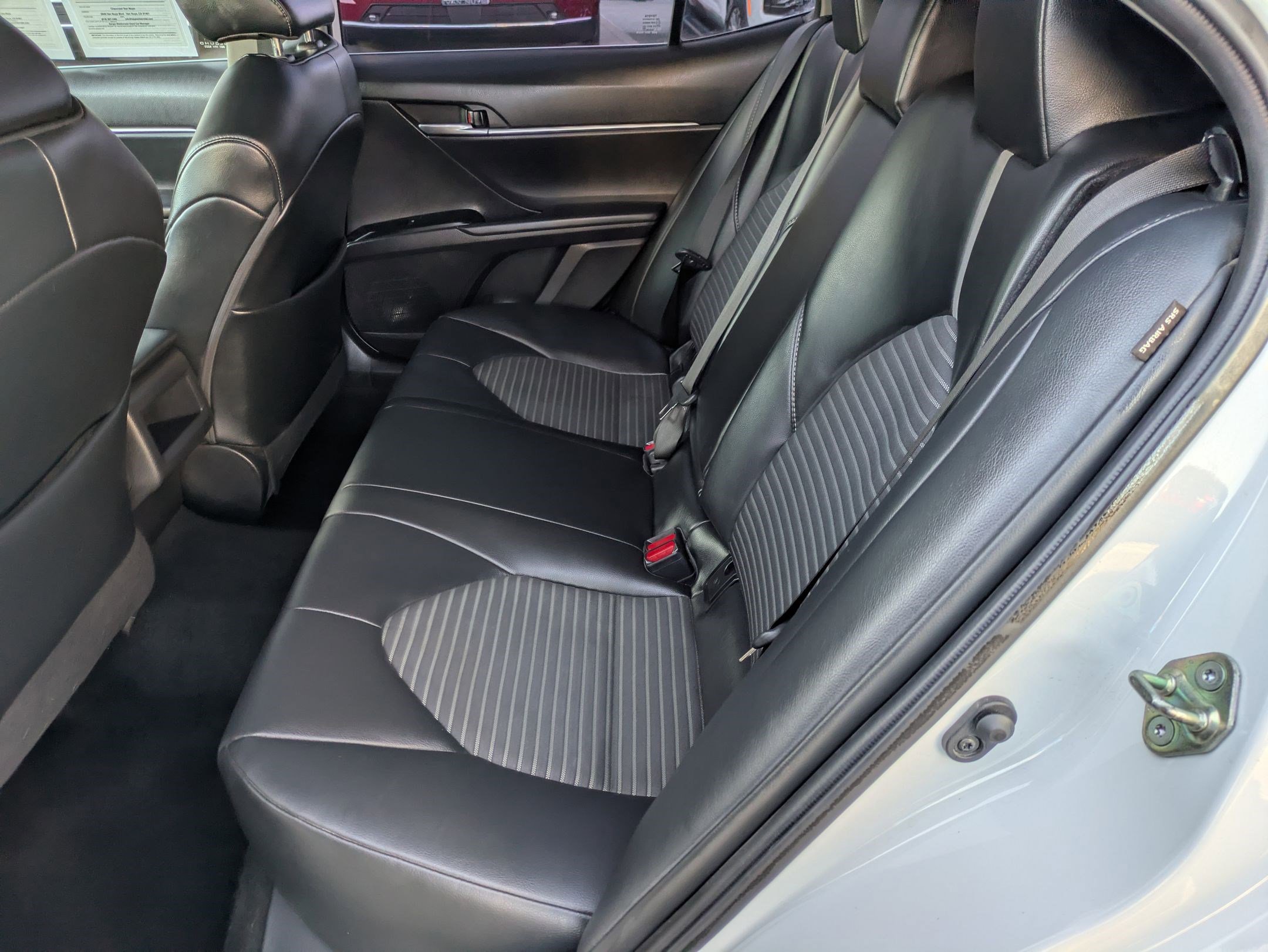 Used 2020 Toyota Camry SE image 24