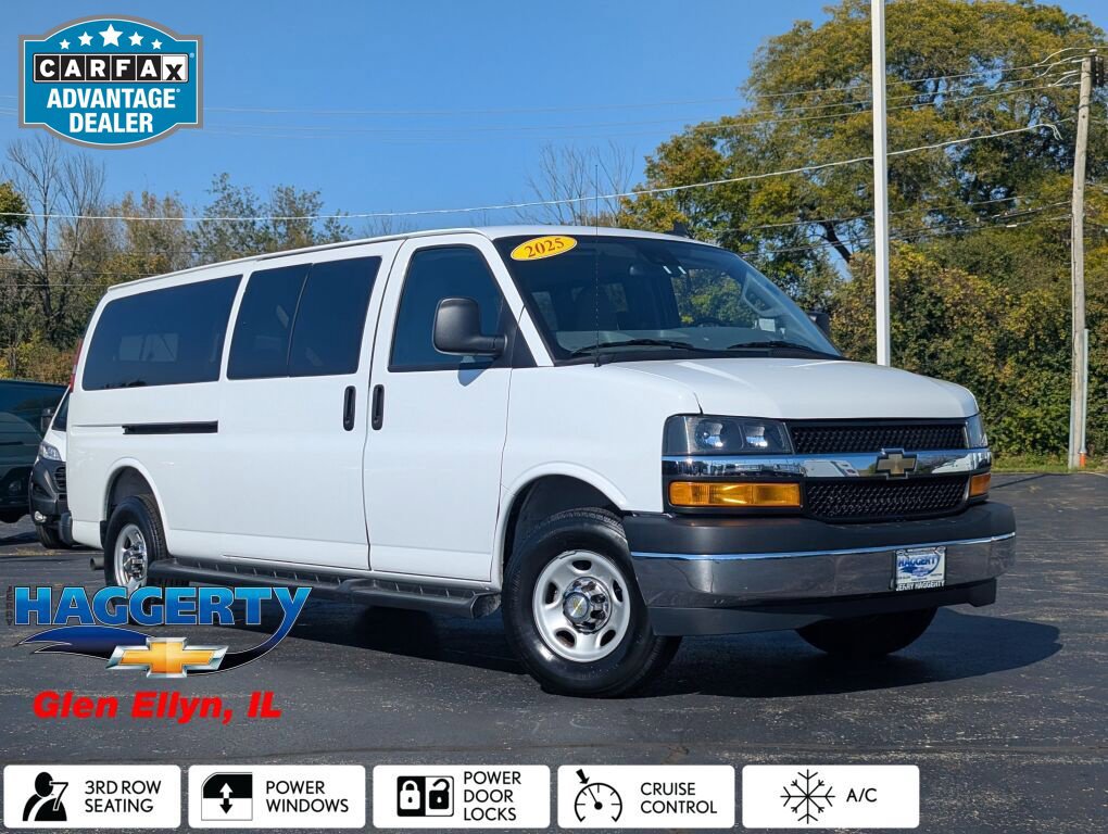 Used 2025 Chevrolet Express 3500 LT w/ LT Preferred Equipment Group RWD image 1