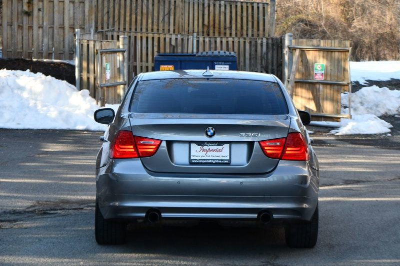 Used 2011 BMW 335i xDrive Sedan image 6