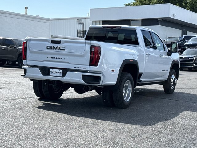 New 2026 GMC Sierra 3500 Denali Ultimate w/ LPO, Black Badging Package AWD/4WD image 3