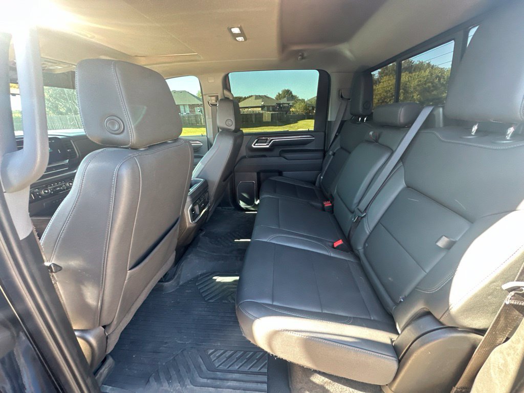 Used 2024 Chevrolet Silverado 2500 LTZ w/ LTZ Premium Package AWD/4WD image 22