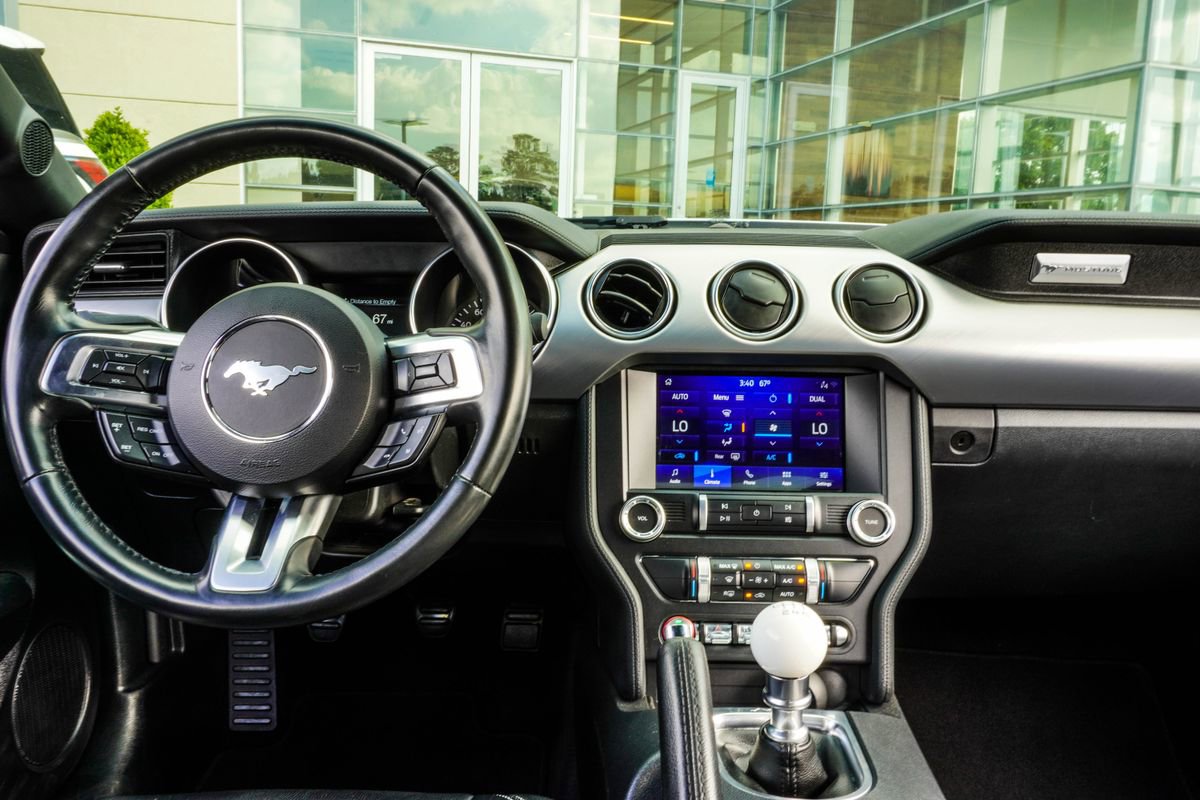 Used 2019 Ford Mustang GT RWD image 17
