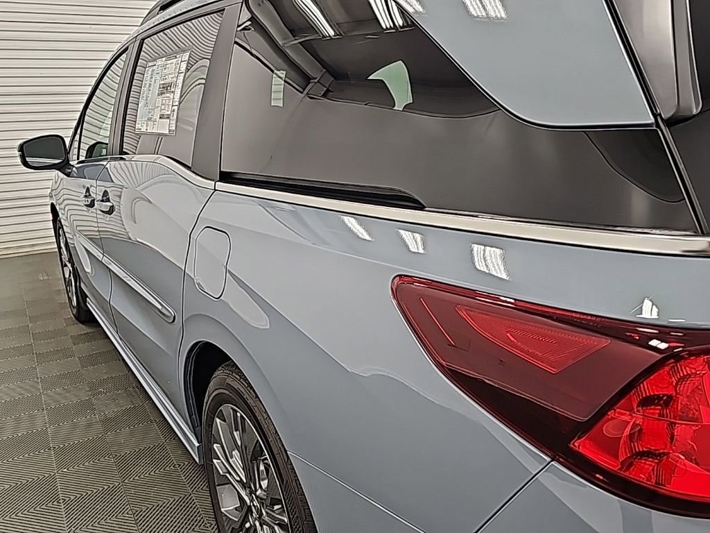 New 2026 Honda Odyssey Touring image 6