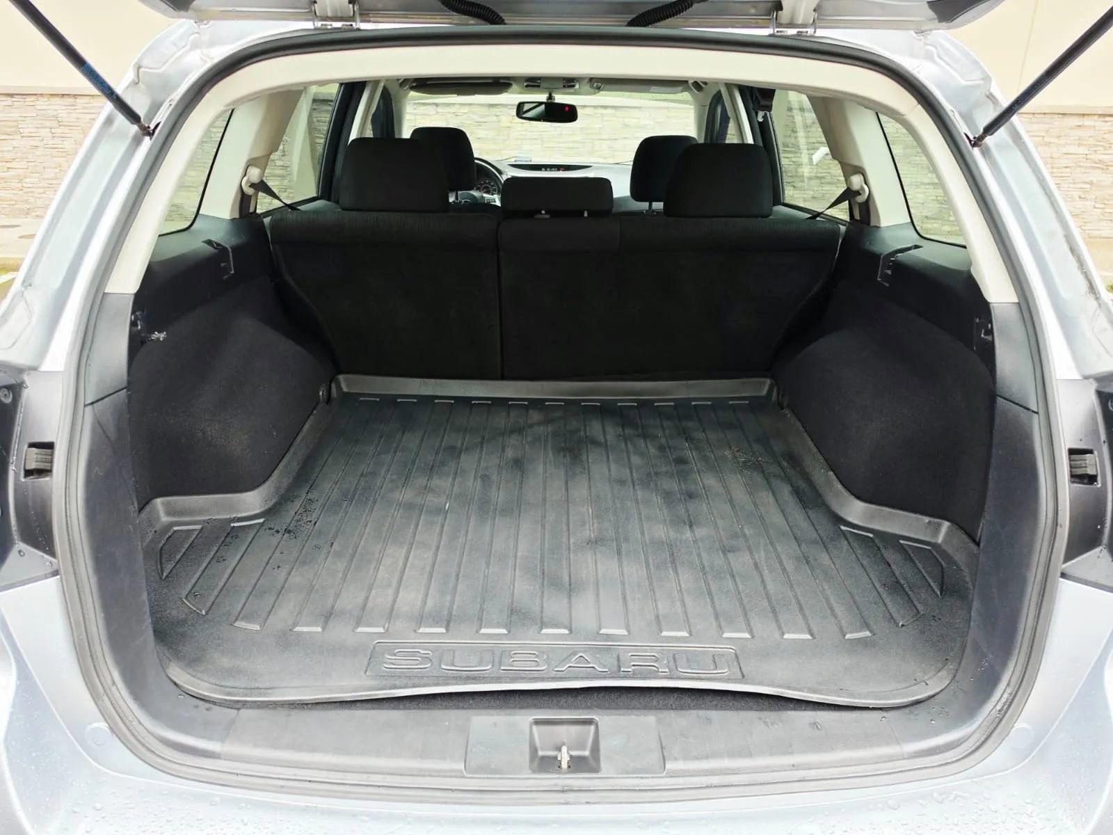 Used 2013 Subaru Outback 2.5i AWD/4WD image 18