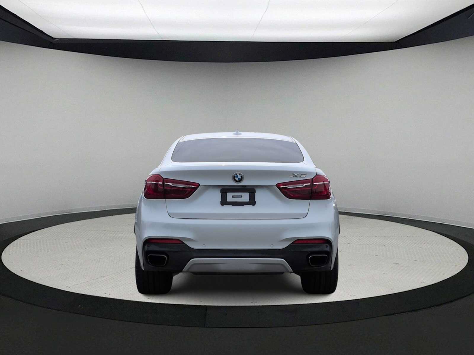 Used 2019 BMW X6 xDrive50i w/ M Sport Package AWD/4WD image 7