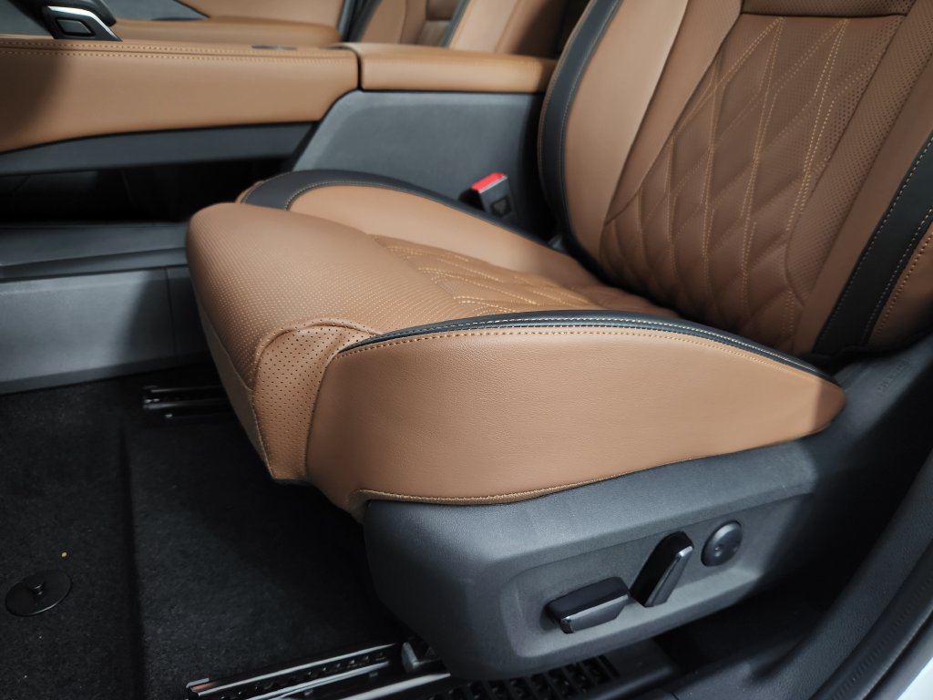 New 2026 Nissan Rogue Platinum AWD/4WD image 13